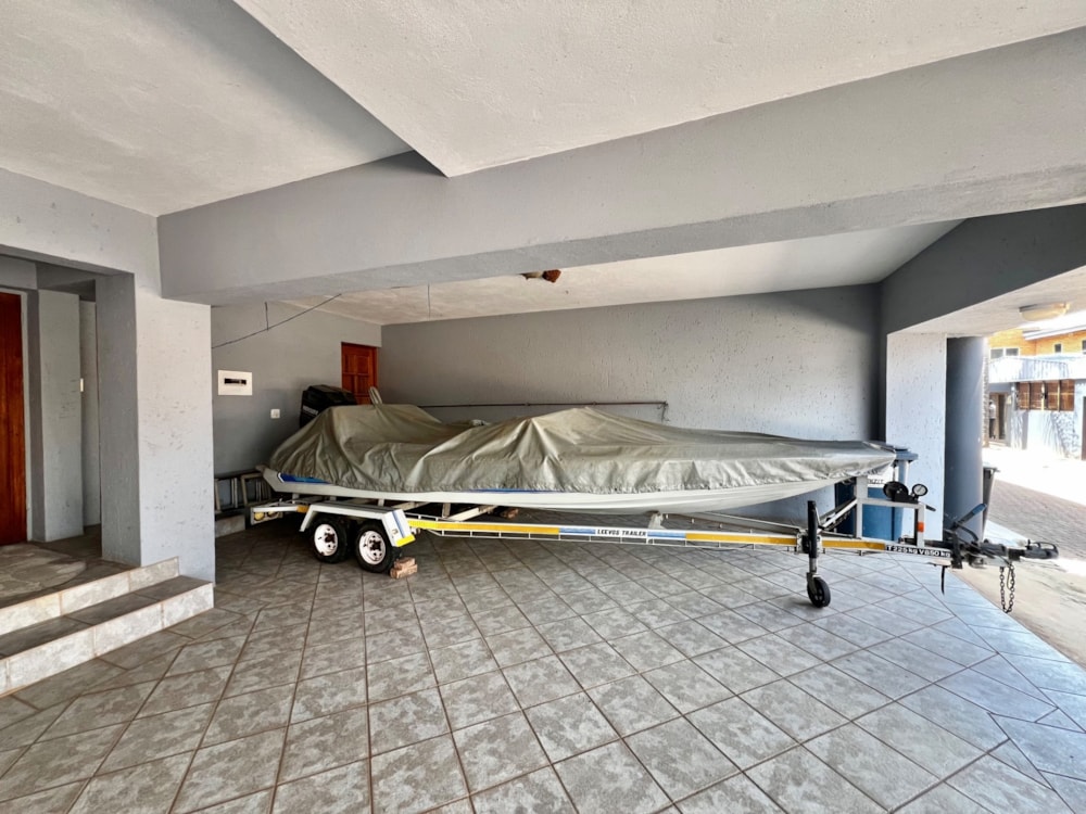 Security estate home for sale in Bronkhorstbaai - PRN1746962 Security estate home for sale in Bronkhorstbaai - PRN1746962