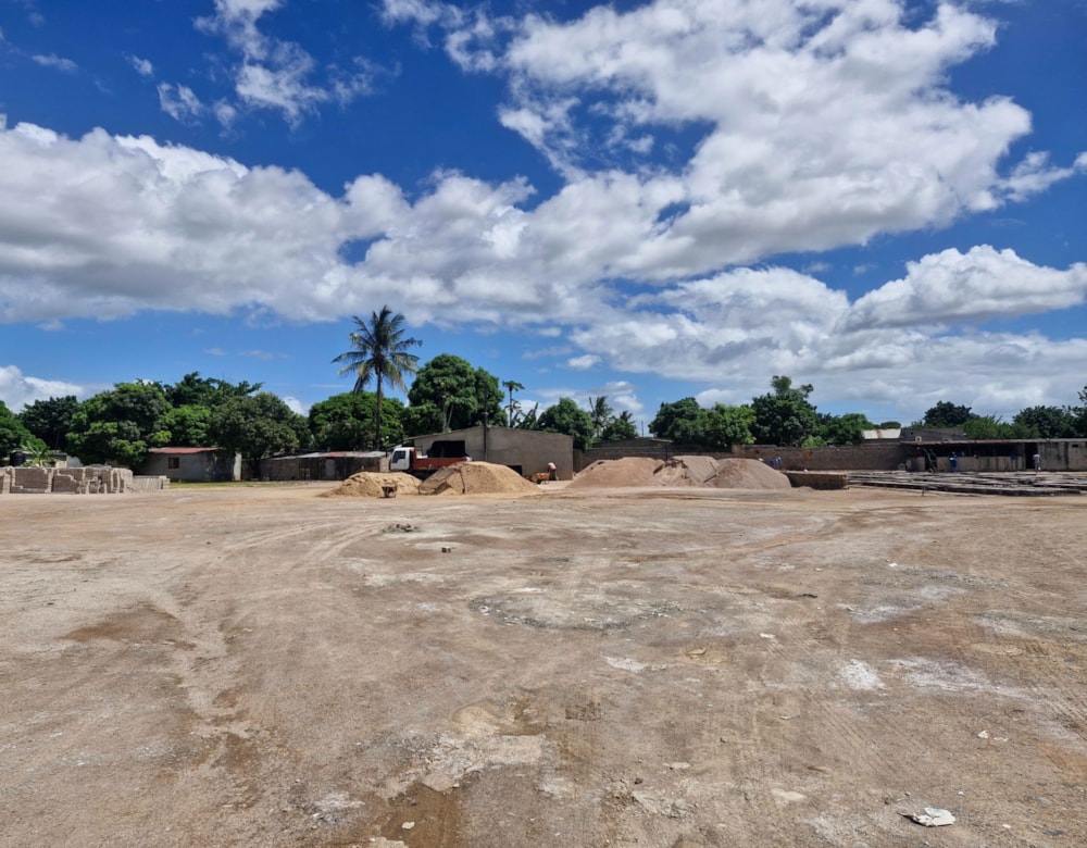 Commercial industrial property for sale in Matola Rio, Mozambique - 3MQ1734906 Commercial industrial property for sale in Matola Rio, Mozambique - 3MQ1734906