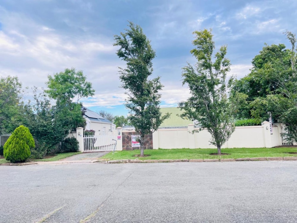 Bed & breakfast for sale in Queenstown - 1MH1734929