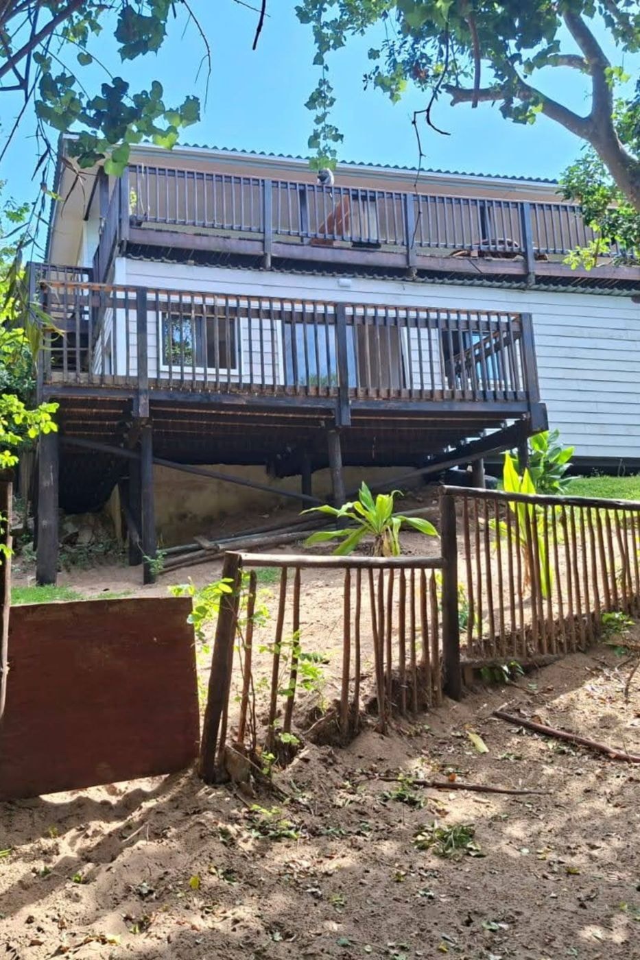 Beachfront villa for sale in Ponta Malongane, Mozambique - 3MQ1734981