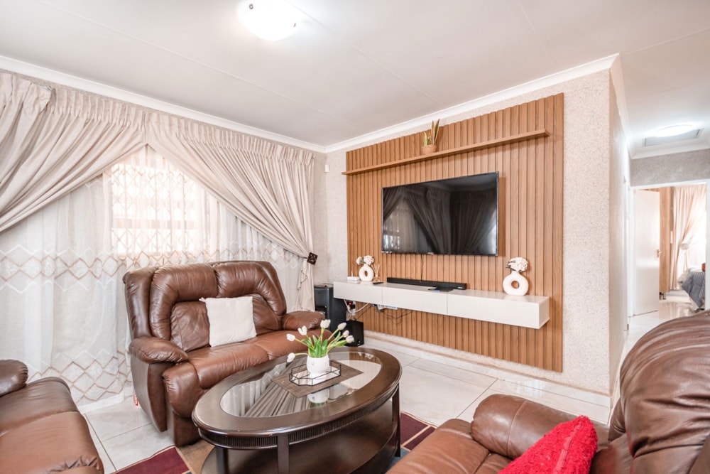 House for sale in Clayville - KTP1735121 House for sale in Clayville - KTP1735121