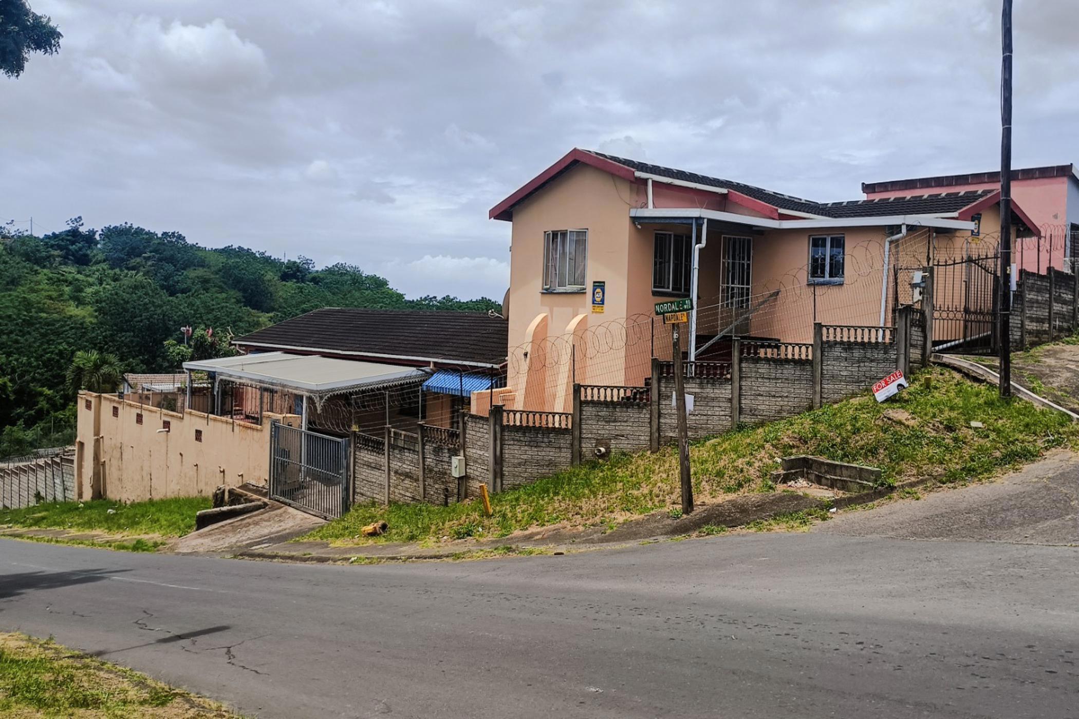 Single-storey house for sale in Newlands West - 1WP1735053