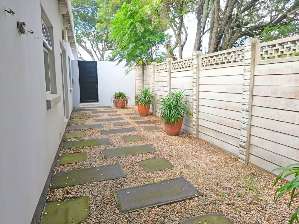 Garden apartment to rent in Lovemore Heights - 1PLZ1735197