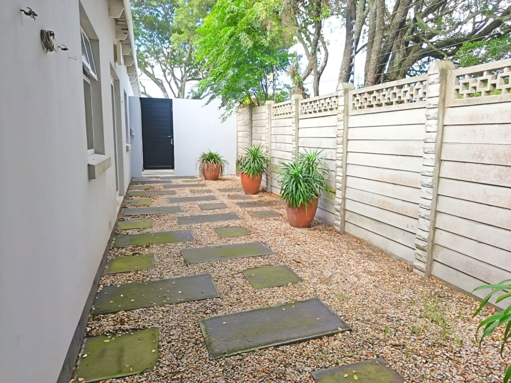 Garden apartment to rent in Lovemore Heights - 1PLZ1735197