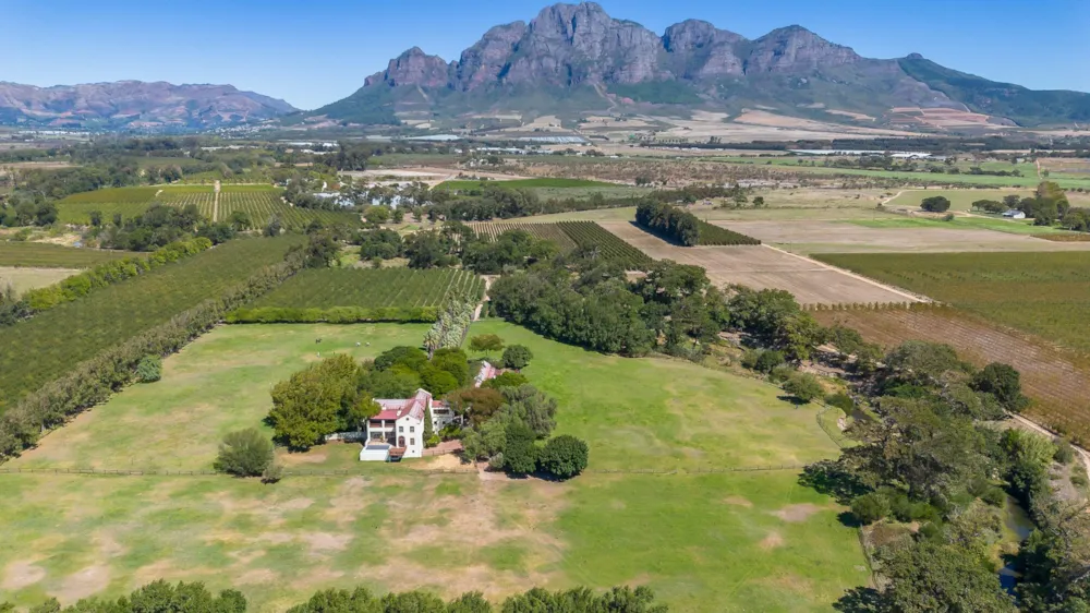 Smallholding for sale in Franschhoek Rural - FWI1735192 Smallholding for sale in Franschhoek Rural - FWI1735192