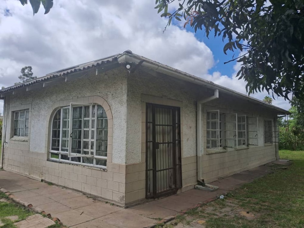 House for sale in Park Meadowlands, Zimbabwe - 3ZB1735227 House for sale in Park Meadowlands, Zimbabwe - 3ZB1735227