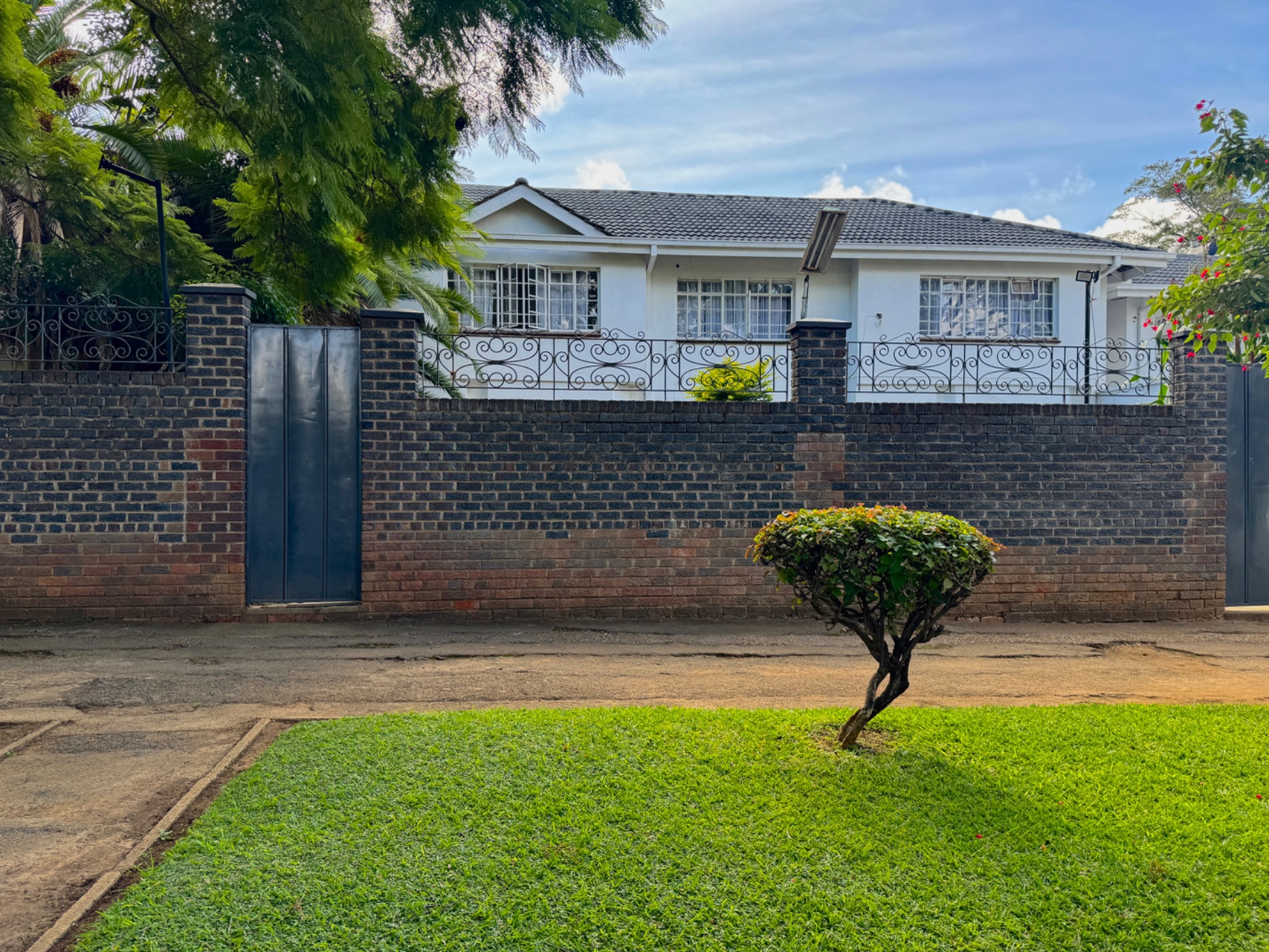 Townhouse to rent in Upper Avenues, Zimbabwe - 3ZB1735355