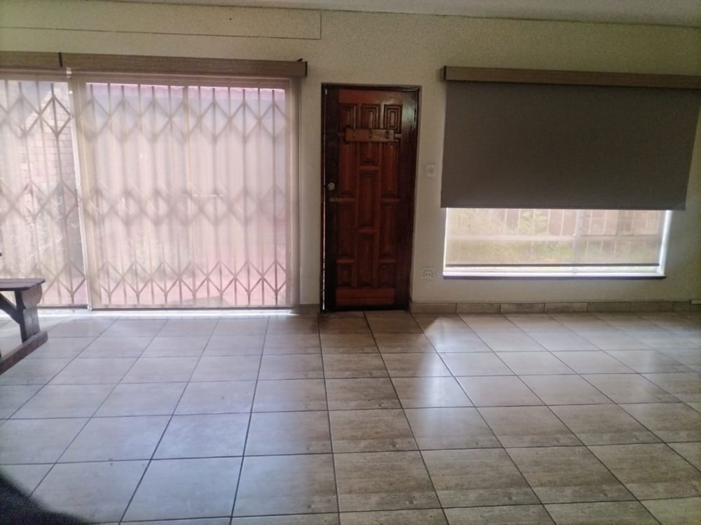 Townhouse for sale in Pollak Park - 1SP1735398