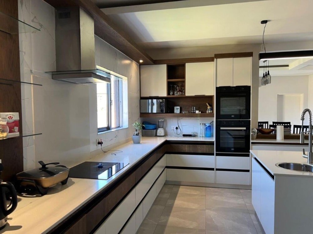 Security complex home to rent in Phakalane, Botswana - 3BO1735426