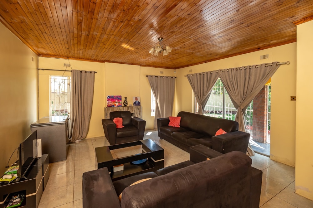 House for sale in Waterfalls, Zimbabwe - 3ZB1735516