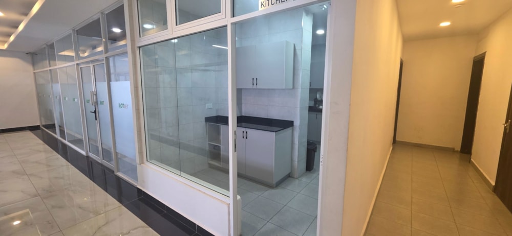 Commercial office for sale in Kilimani, Kenya - 3KE1735561