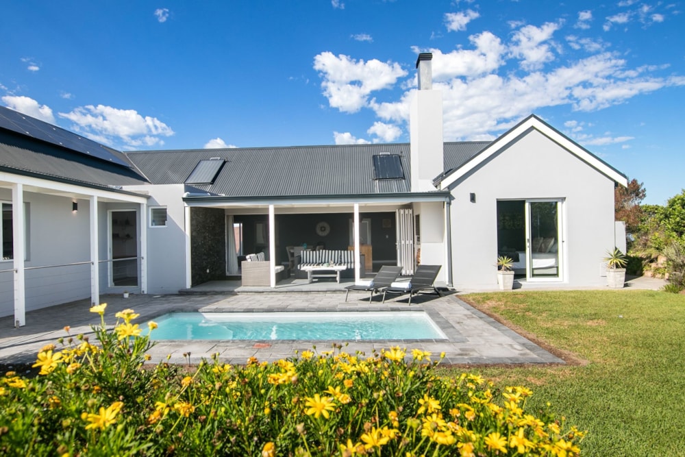 House for sale in Pezula Golf Estate - 1KG1734097 House for sale in Pezula Golf Estate - 1KG1734097