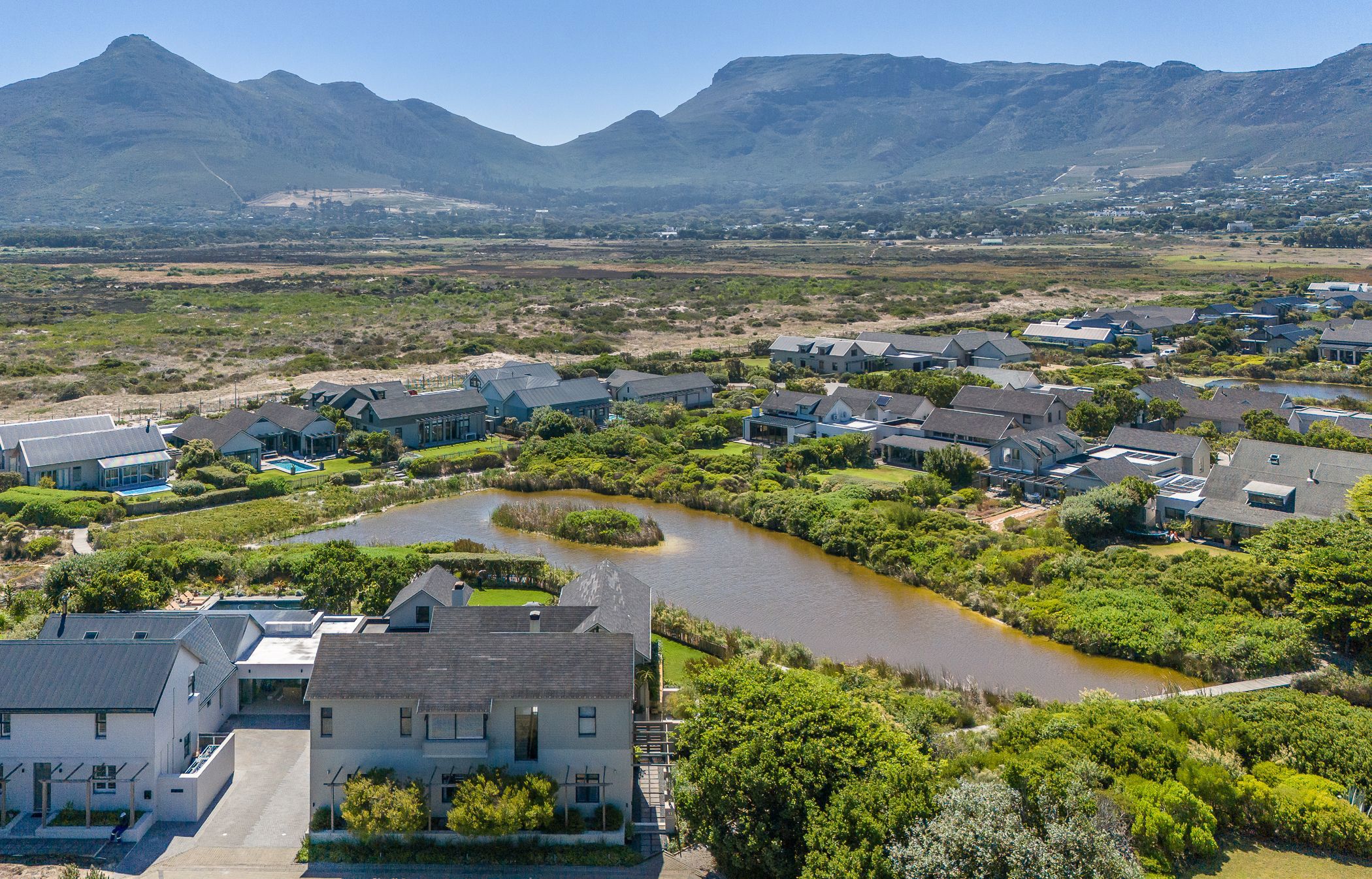 House for sale in Lake Michelle - FH1733743