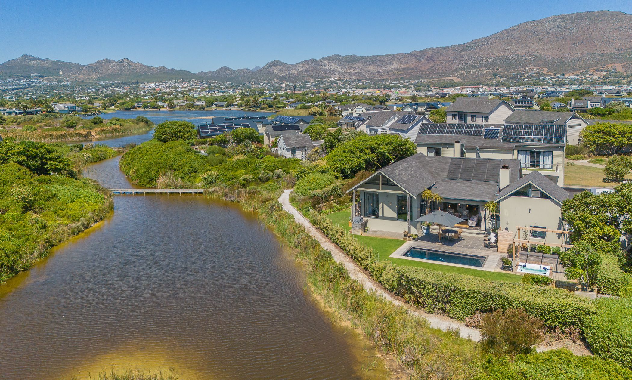 House for sale in Lake Michelle - FH1733743