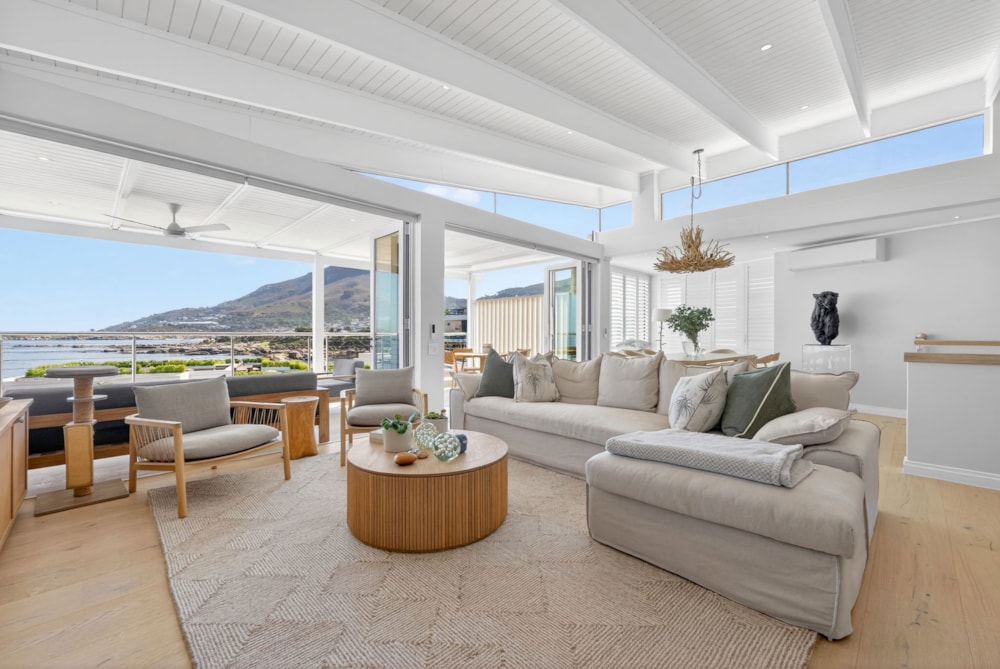 House for sale in Camps Bay - AS1732460