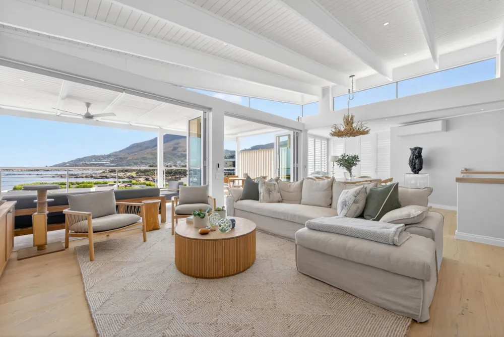 House sold in Camps Bay - AS1732460 House sold in Camps Bay - AS1732460