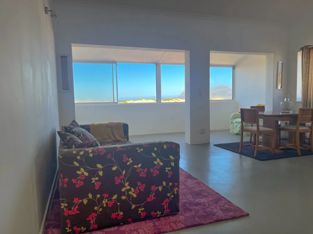 Double-storey cluster sold in Muizenberg - FH1721799 Double-storey cluster sold in Muizenberg - FH1721799