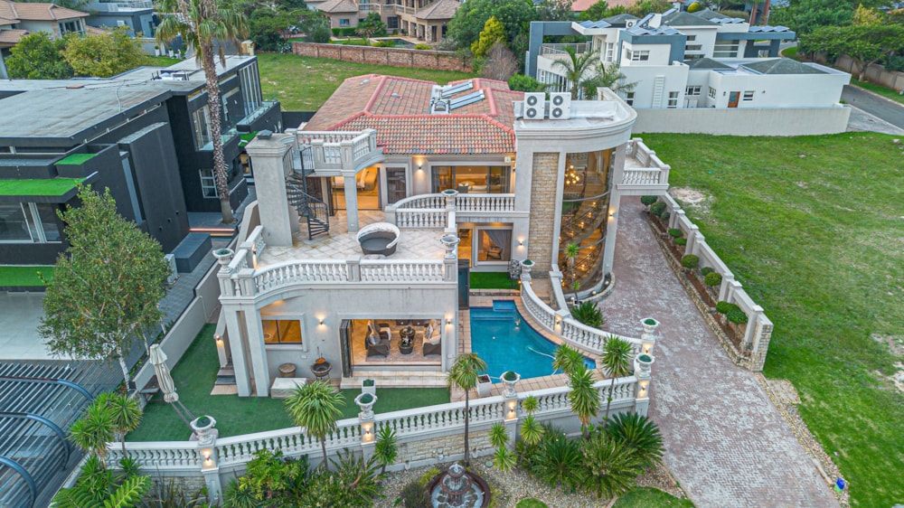 Golf estate house for sale in Ebotse Golf Estate - EN1733846 Golf estate house for sale in Ebotse Golf Estate - EN1733846