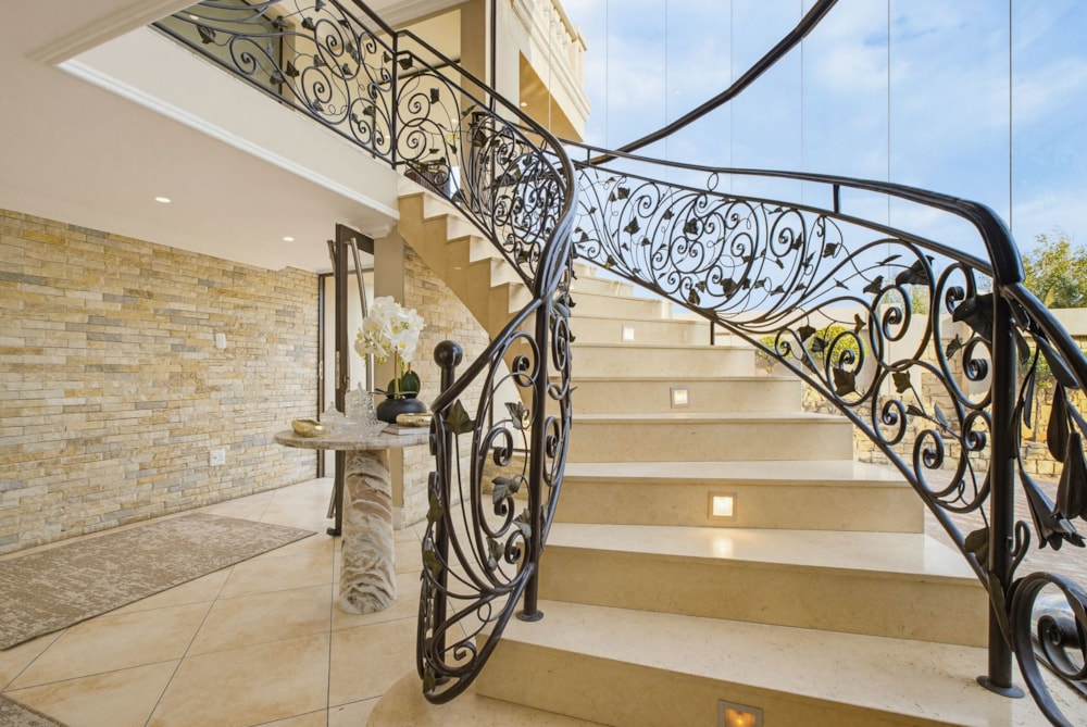 Golf estate house for sale in Ebotse Golf Estate - EN1733846 Golf estate house for sale in Ebotse Golf Estate - EN1733846