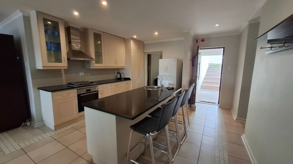 Security complex home to rent in Port Alfred - 1PF1734537