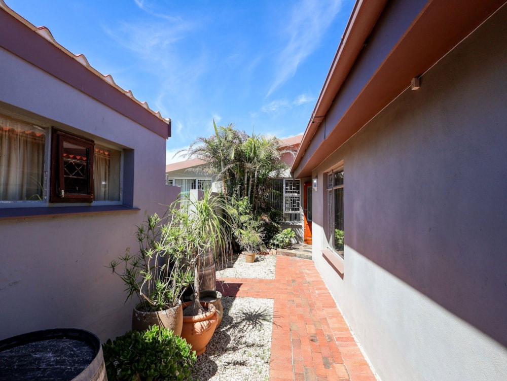 House for sale in Sandbaai - HF1732351