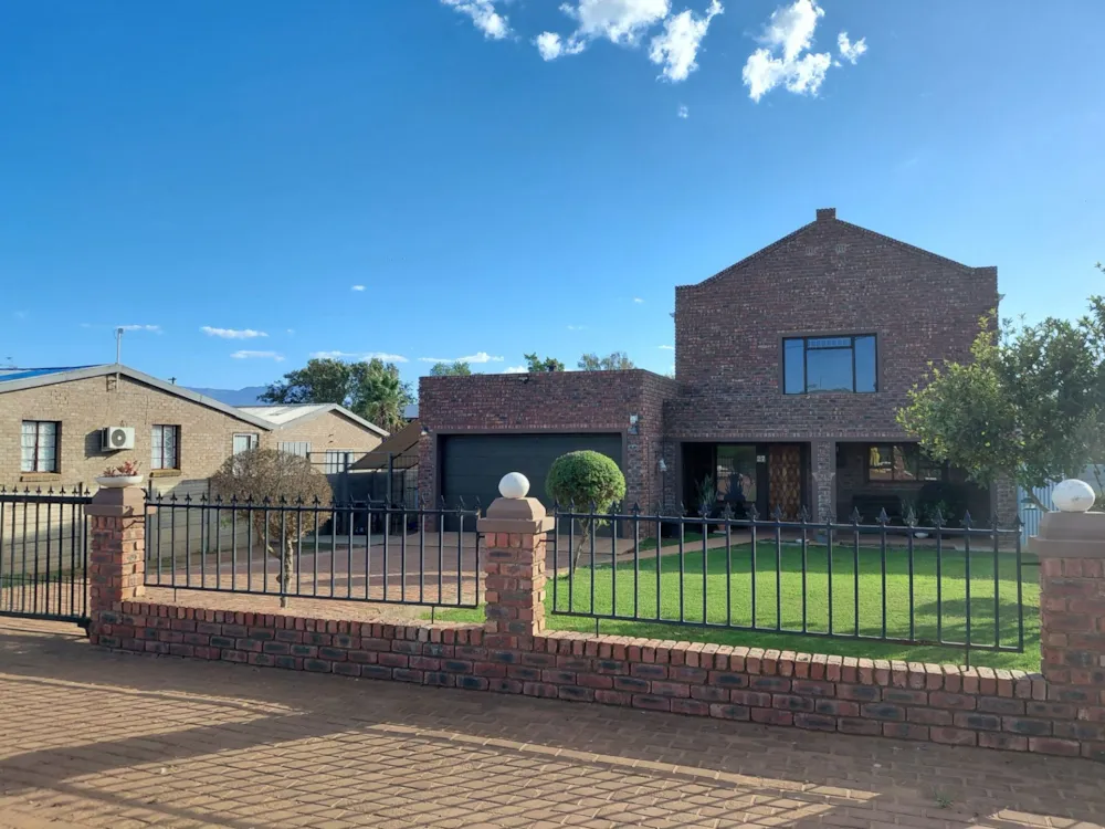 Double-storey house for sale in Heidelberg, Garden Route - 1SR1734809 Double-storey house for sale in Heidelberg, Garden Route - 1SR1734809