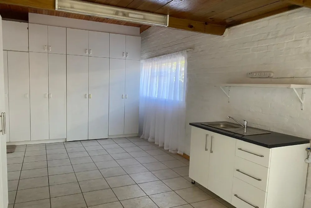 Bachelor apartment to rent in Aston Bay - 1JF1733305