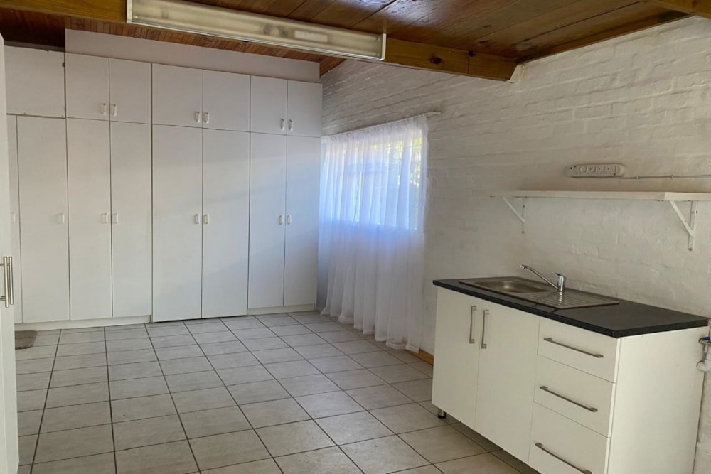 Bachelor apartment to rent in Aston Bay - 1JF1733305