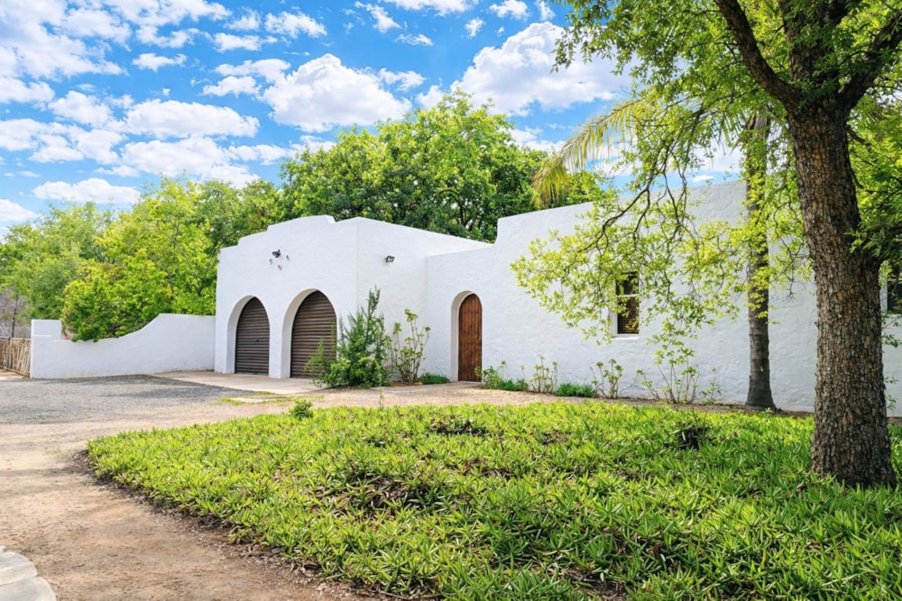 House for sale in Wesbank, Oudtshoorn - 1OU1734003 House for sale in Wesbank, Oudtshoorn - 1OU1734003