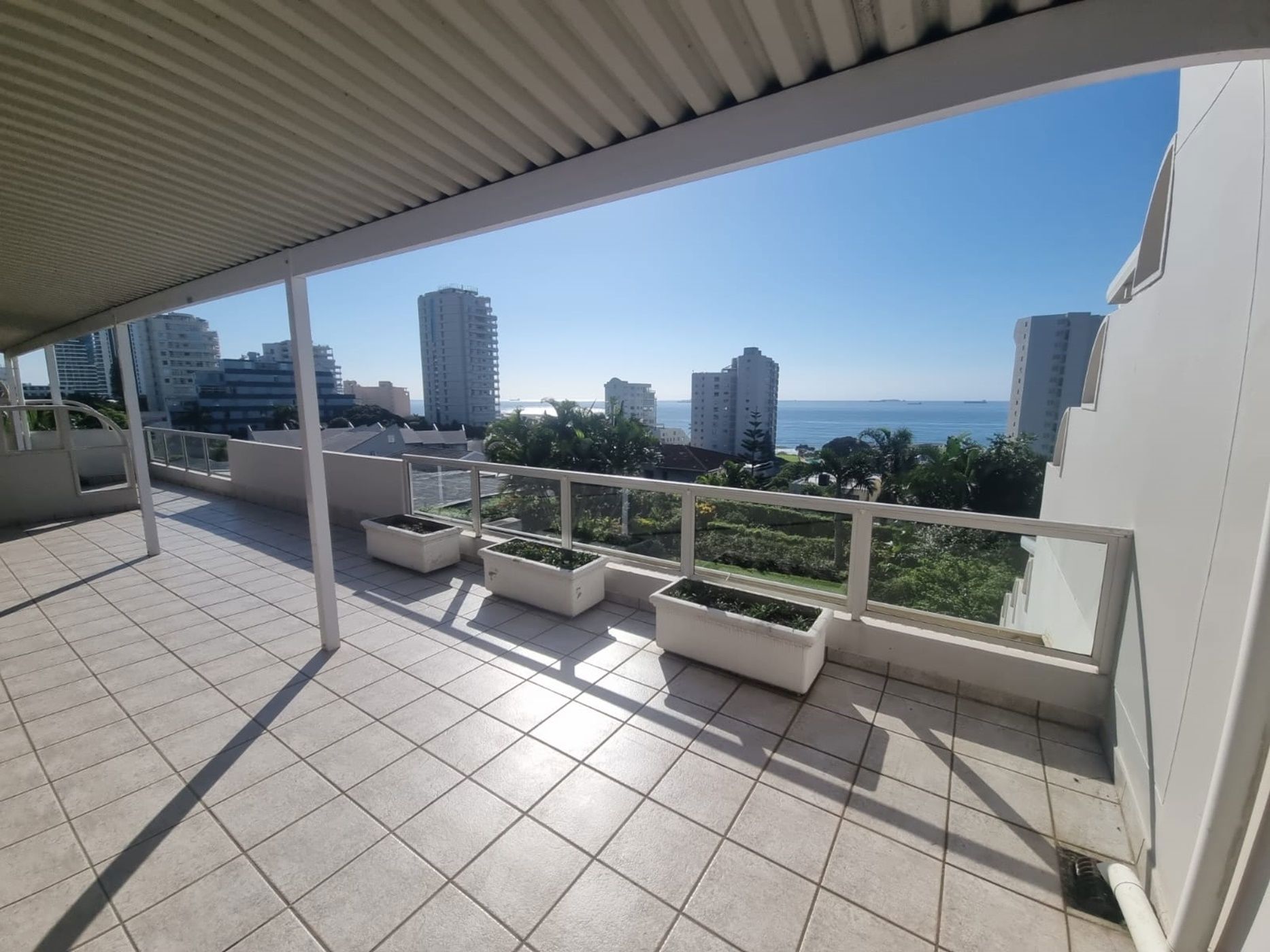 Apartment to rent in uMhlanga Rocks - 1ND1732453