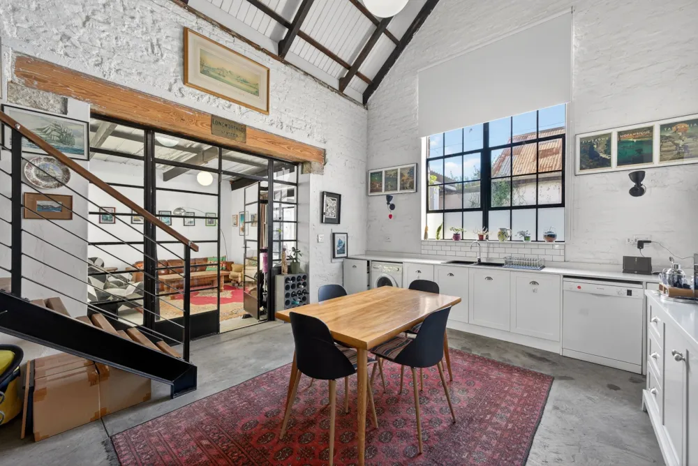 House sold in Sea Point - AS1734035 House sold in Sea Point - AS1734035