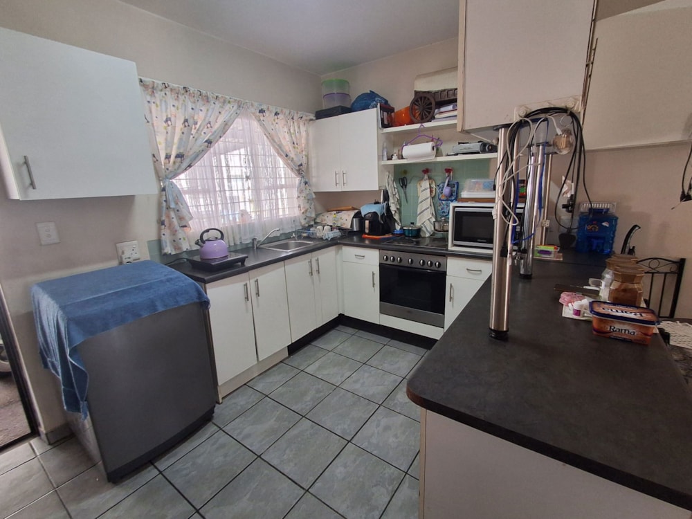 Townhouse for sale in Brenthurst - 1BJ1734212