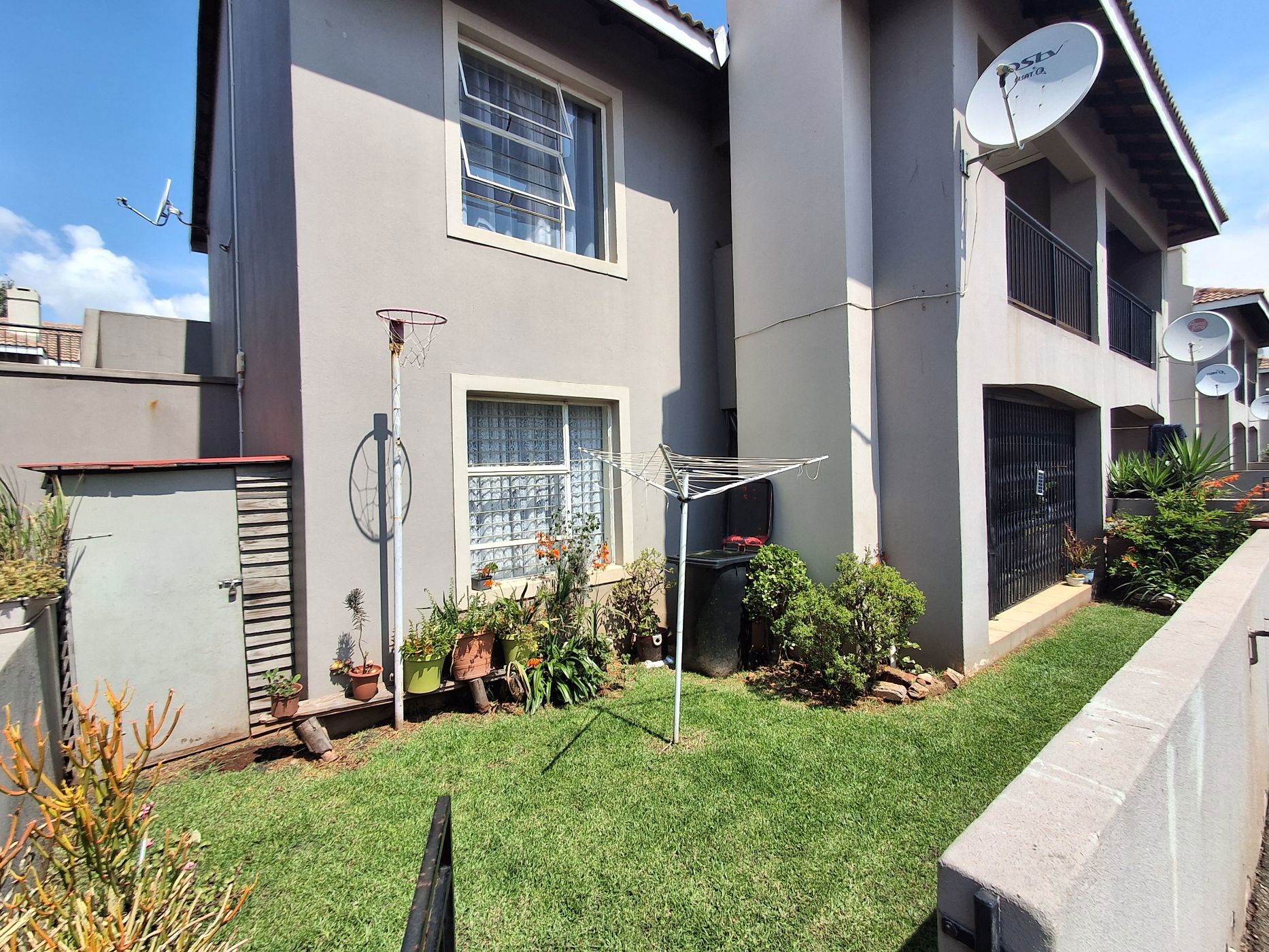 Townhouse for sale in Brenthurst - 1BJ1734212