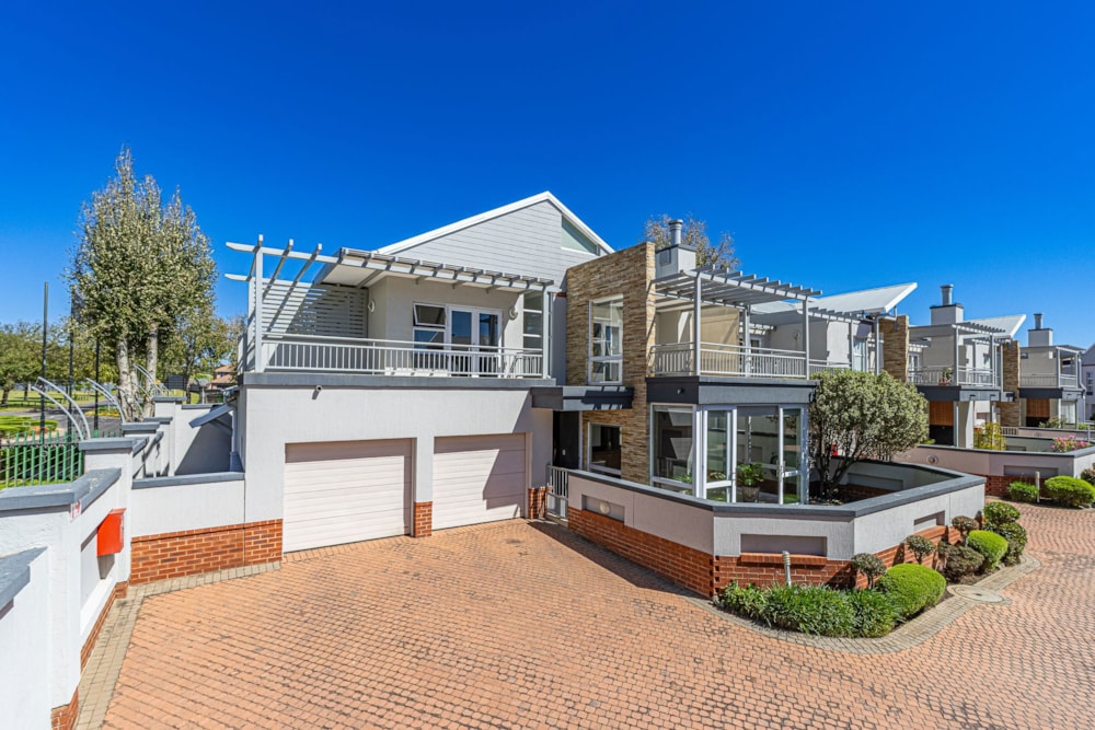 Golf estate house for sale in Ebotse Golf Estate - EN1732971 Golf estate house for sale in Ebotse Golf Estate - EN1732971