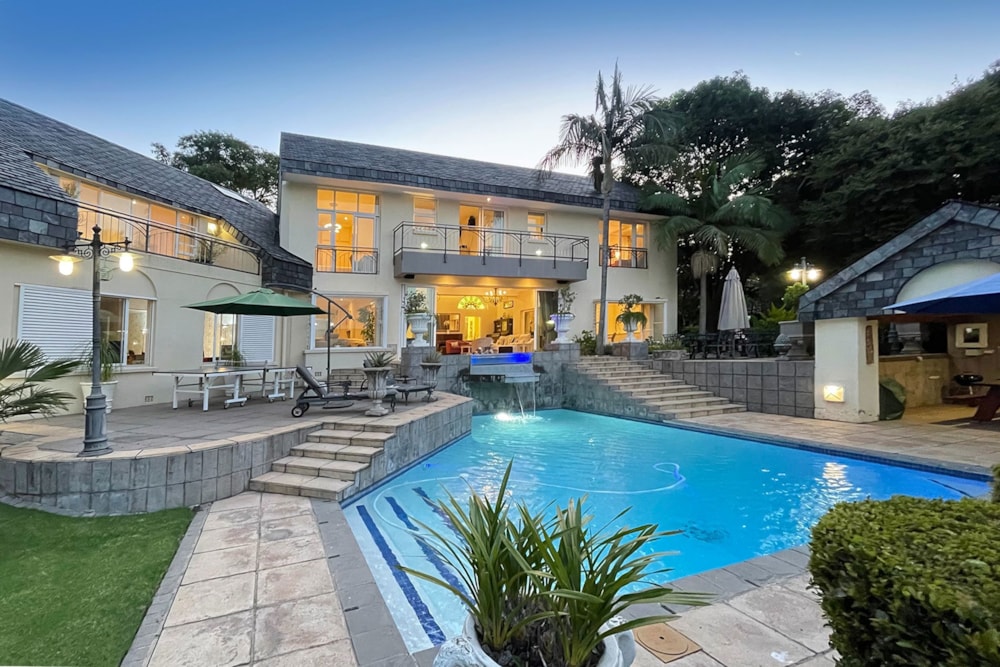 Double-storey house for sale in Sandhurst - HP1677045