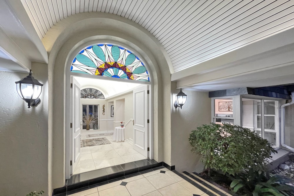 Double-storey house for sale in Sandhurst - HP1677045