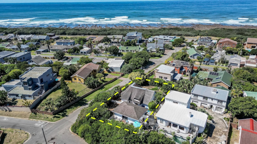 House for sale in Gonubie - 1EZ1734393