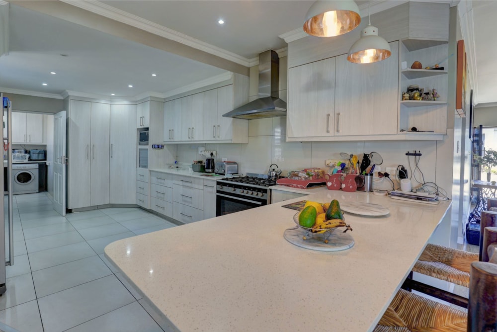 Security estate home for sale in Blue Mountain - GEO1734221