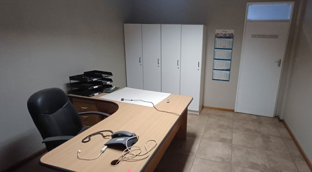 Commercial office to rent in Newton Park - 1PLZ1732162