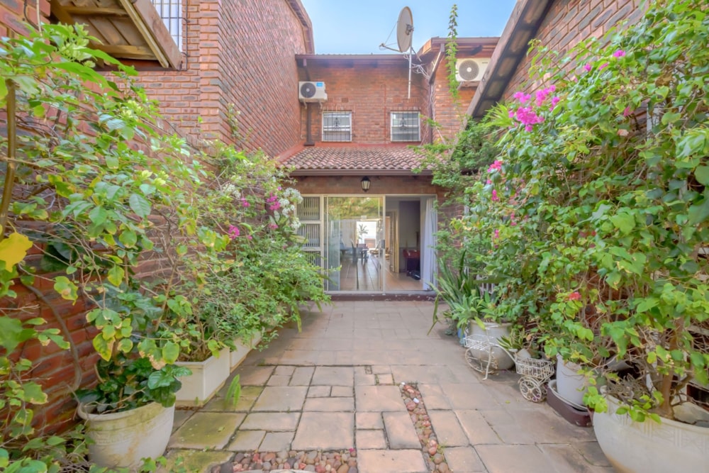 Townhouse for sale in uMhlanga Rocks - 1ND1734271