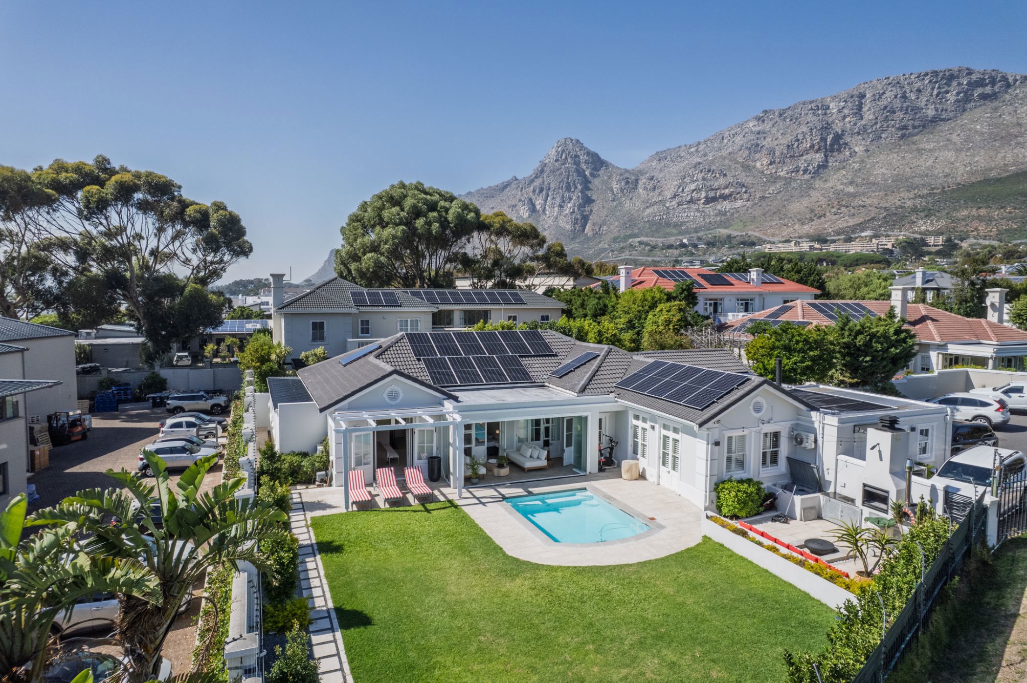 Security estate home for sale in Silvertree Estate - KW1732930