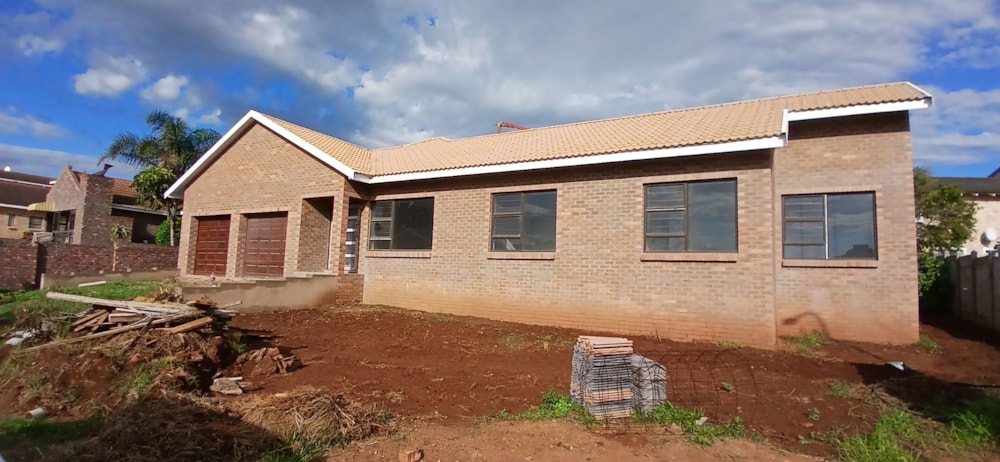 House for sale in Wave Crest - 1JF1702660