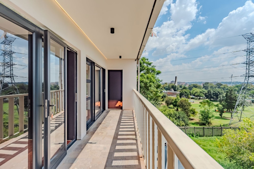 Townhouse to rent in Lynnwood, Pretoria East - PTL1735515