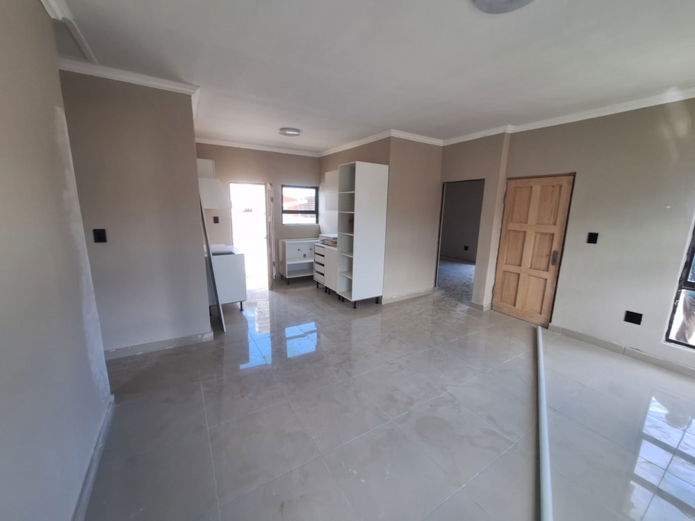 House for sale in Beverly Park - 1KV1734535