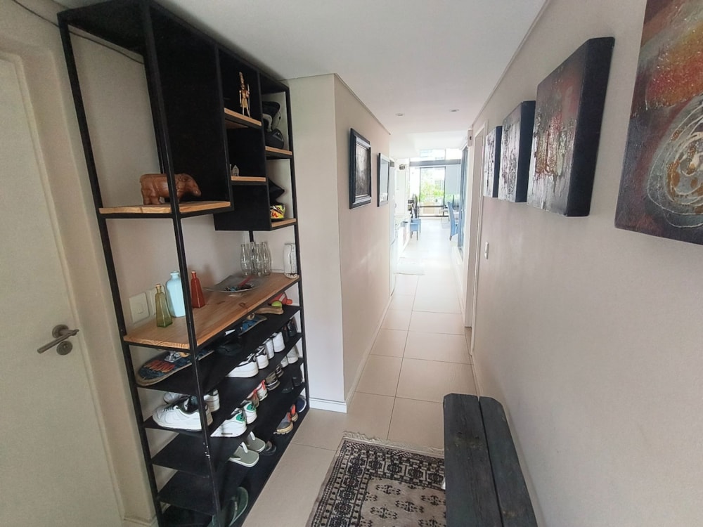 Double-storey apartment let in Gardens - CBL1734957