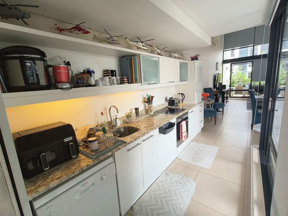 Double-storey apartment let in Gardens - CBL1734957