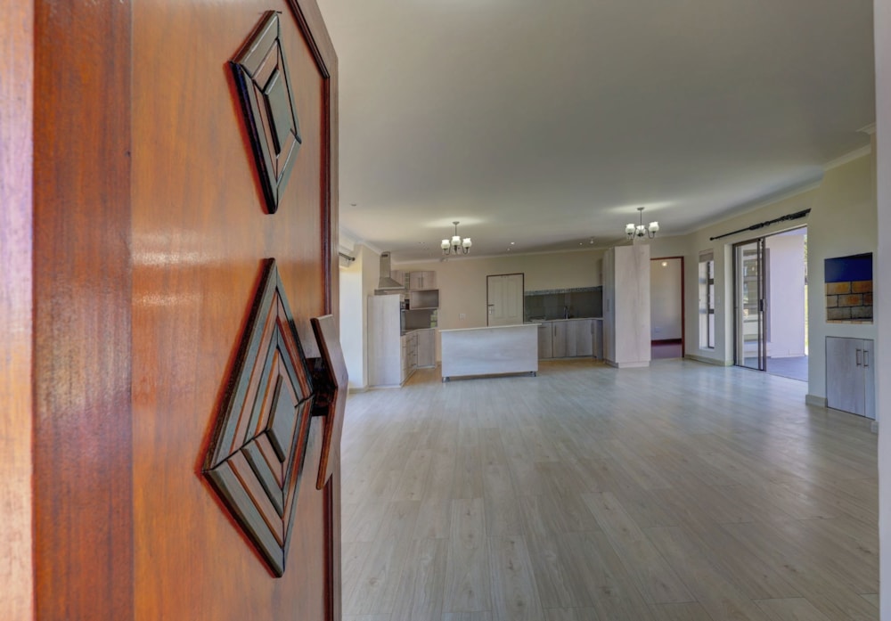 Single-storey house to rent in Village on Sea - 1MB1733968