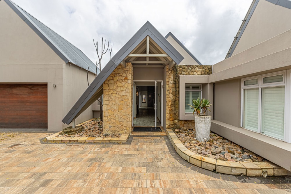 Golf estate house for sale in Serengeti Golf Estate - KTP1731808 Golf estate house for sale in Serengeti Golf Estate - KTP1731808