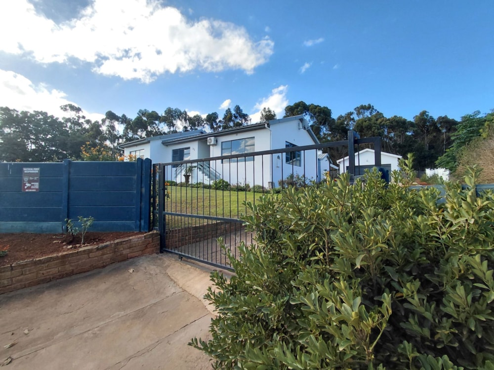 House for sale in Heidelberg, Garden Route - 1SR1734896 House for sale in Heidelberg, Garden Route - 1SR1734896