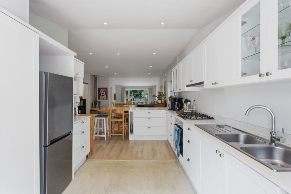 Cottage for sale in Rondebosch - KW1734105 Cottage for sale in Rondebosch - KW1734105